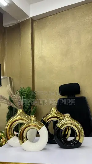 Unique Vase Set