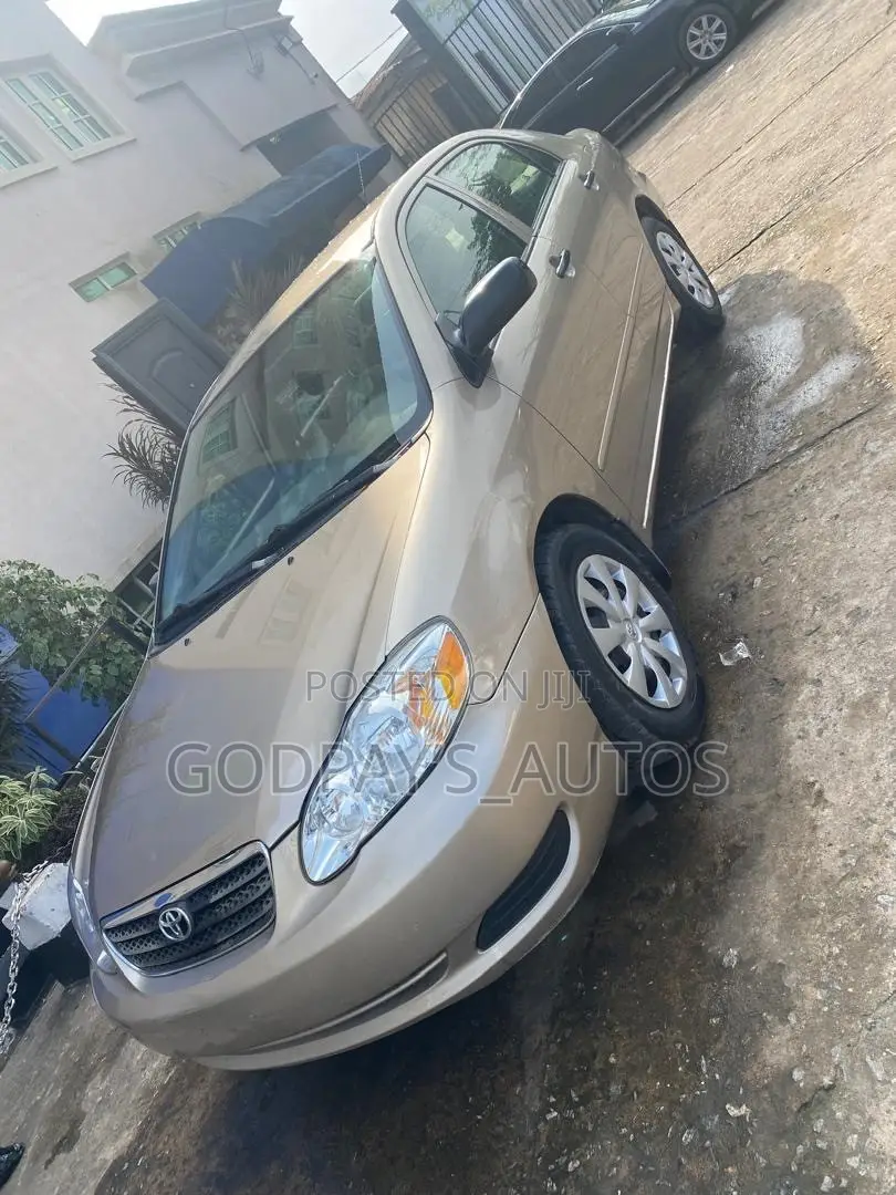 Toyota Corolla CE 2007 Gold