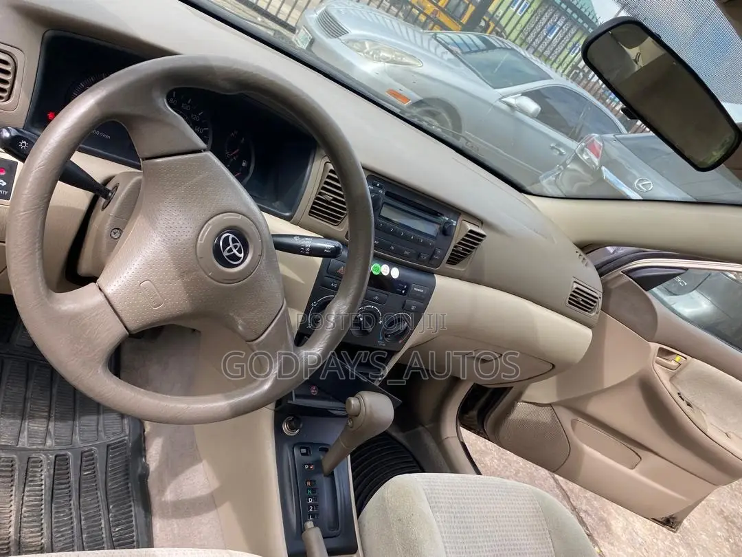 Toyota Corolla CE 2007 Gold