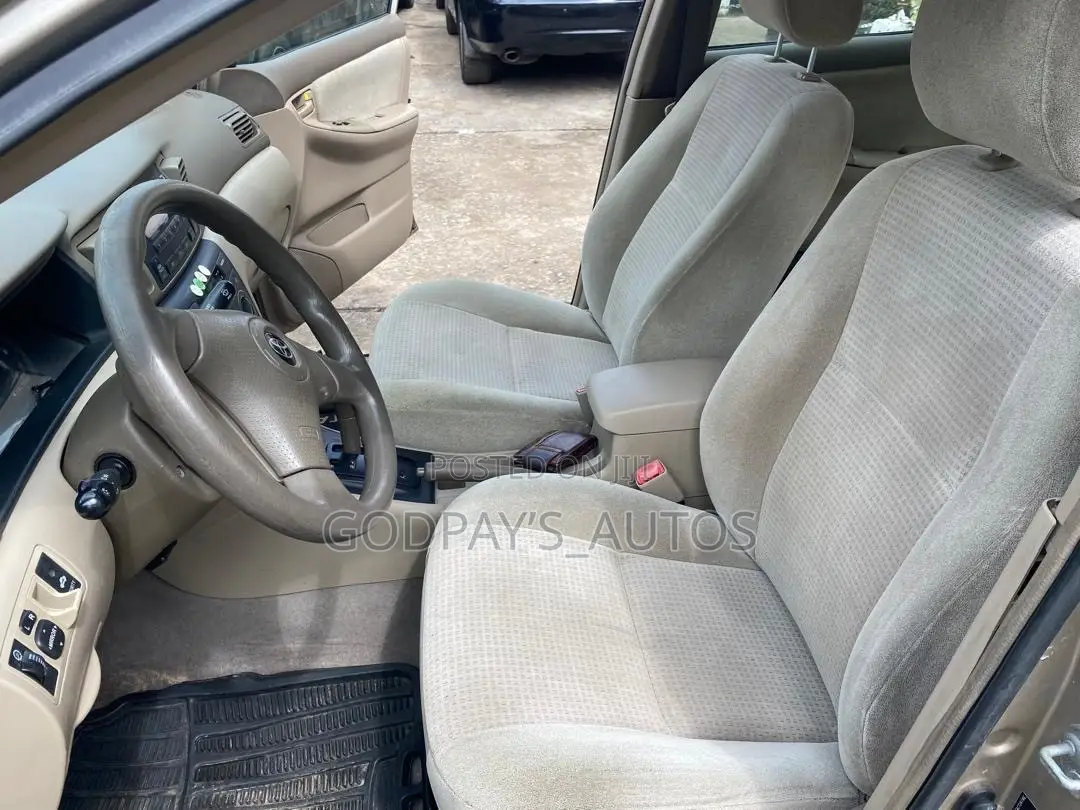 Toyota Corolla CE 2007 Gold