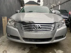 Toyota Avalon XLS Sedan FWD (3.5L 6cyl 6A) 2008 Silver