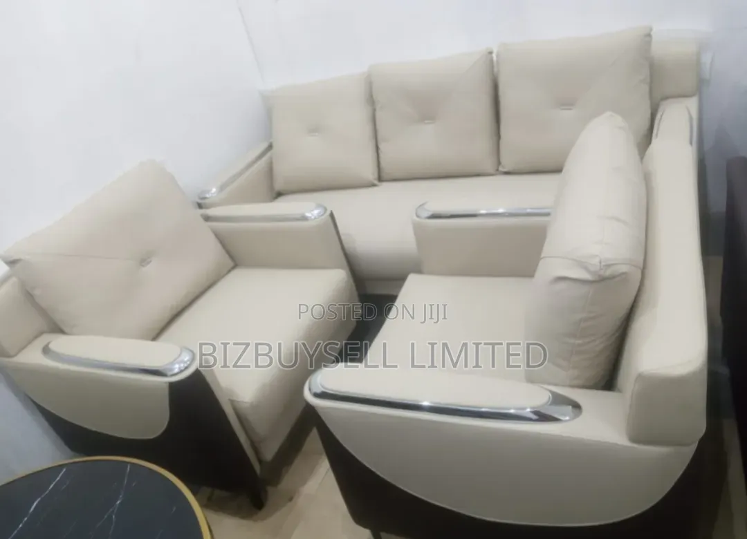 5 Seaters Turkish Sofa, for Luxury Office and Home.