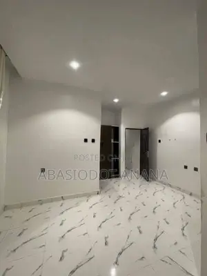 3bdrm Duplex in Shelter Afrique, Uyo for sale