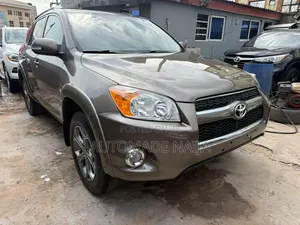 Toyota RAV4 3.5 Limited 2010 Brown