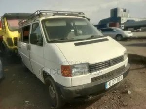 Volkswagen Transporter 2005 White