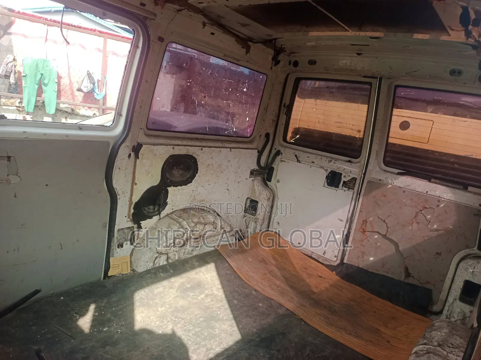 Volkswagen Transporter 2005 White