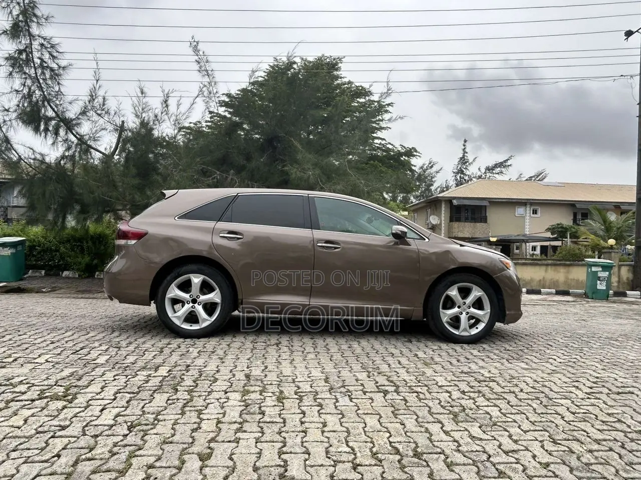 Toyota Venza AWD 2012 Brown