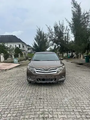 Toyota Venza AWD 2012 Brown