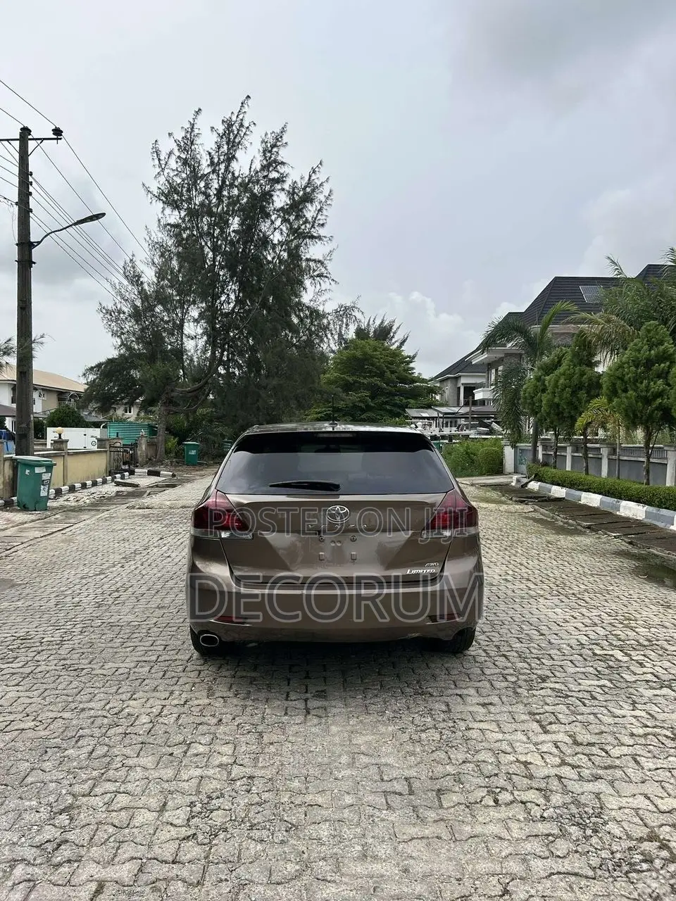 Toyota Venza AWD 2012 Brown