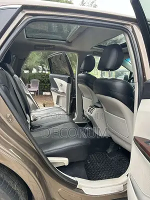 Toyota Venza AWD 2012 Brown