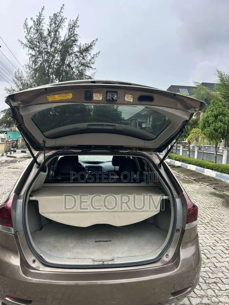Toyota Venza AWD 2012 Brown