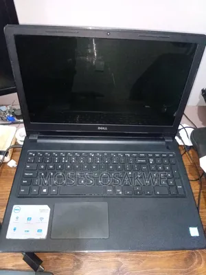 Laptop Dell Inspiron 15 3000 4GB Intel Core i3 HDD 1T