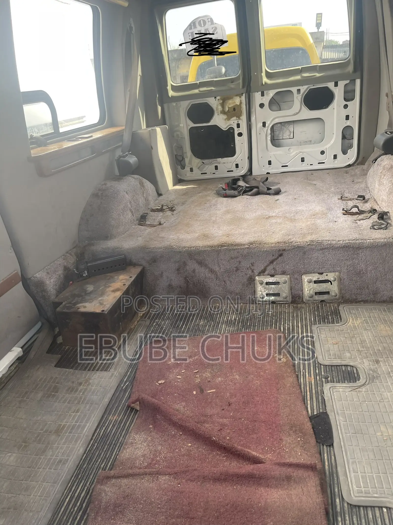 Ford E250 2005 White
