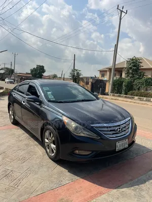 Hyundai Sonata Limited 2.0T Sedan (2.0L 4cyl 6A) 2013 Gray