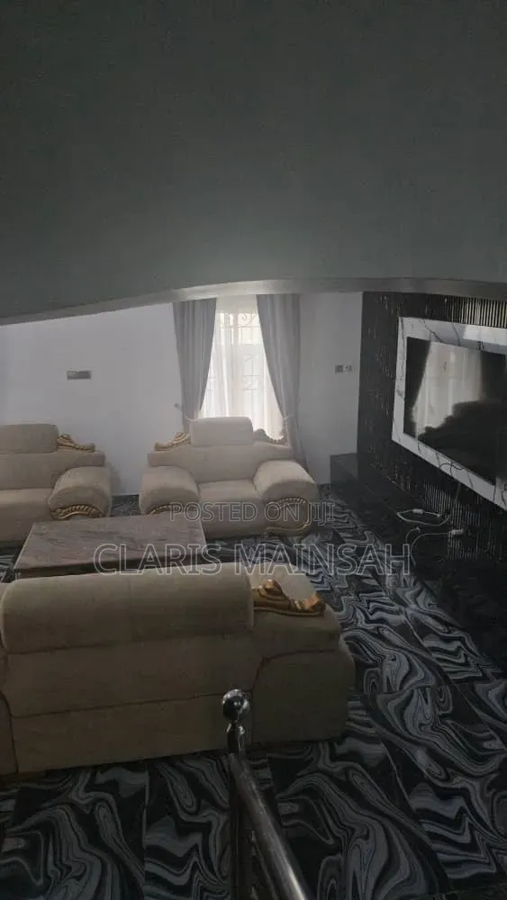 Shared Apartment