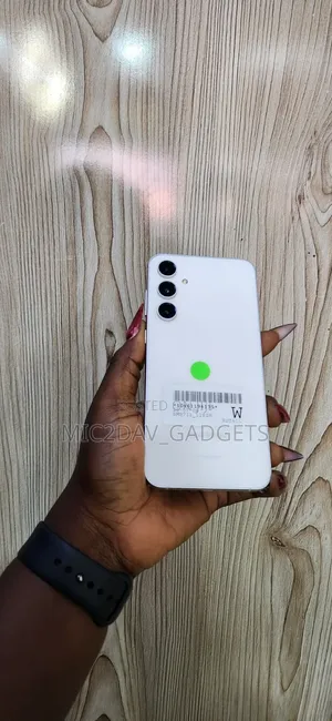 Samsung Galaxy S23 FE 128 GB White