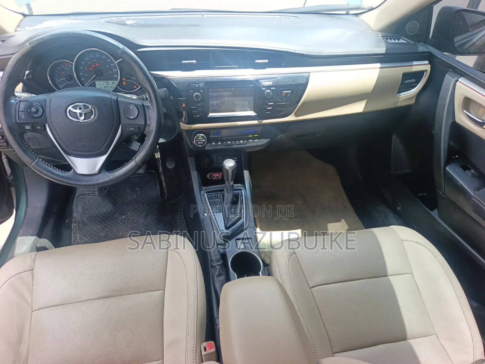 Toyota Corolla 2015 Green
