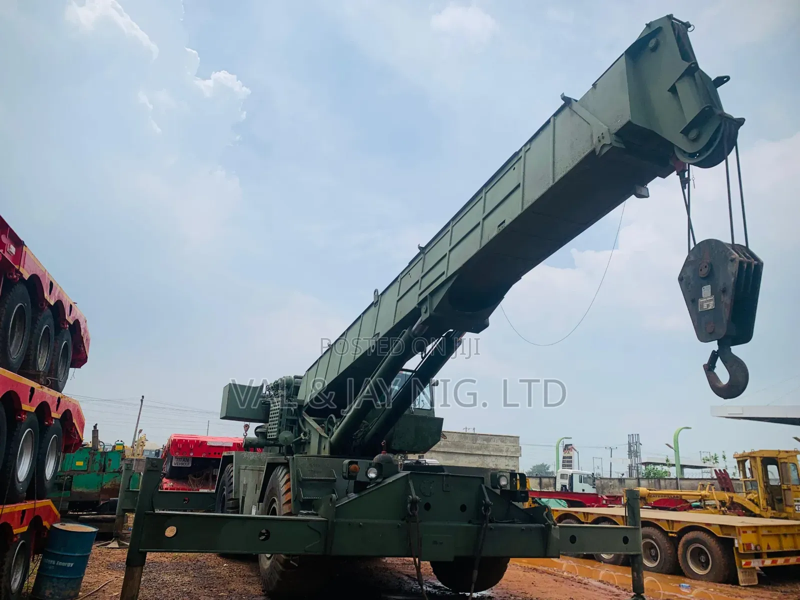 75 Tons Grove 4x4 Rough Terrain Crane - Foreign Use