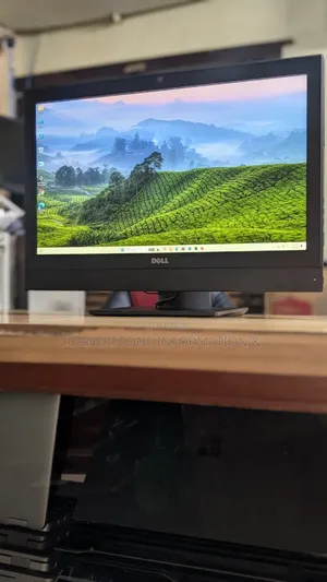 Dell Optiplex 3240 All-In-One 8GB Intel Core i5 HDD 500GB