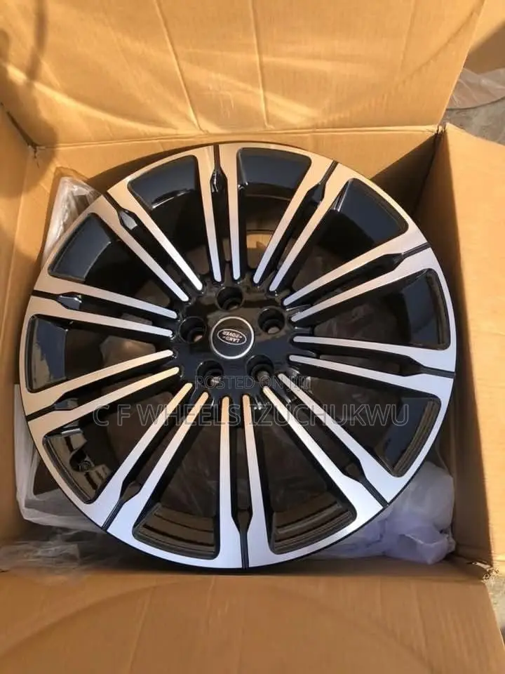 22-Inch Rim Range Rover
