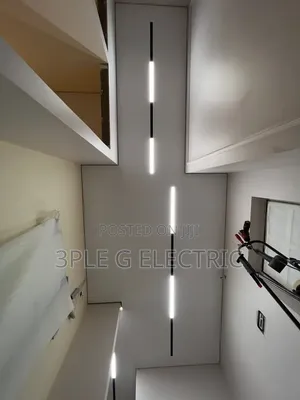 Elegant LED Magnetic Track Lighting
