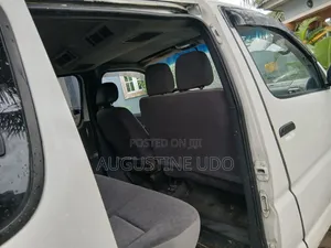 Toyota HiAce 2008 White
