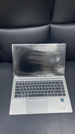 Laptop HP EliteBook 840 G8 16GB Intel Core i7 SSD 256GB