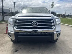 Toyota Tundra 2017 White