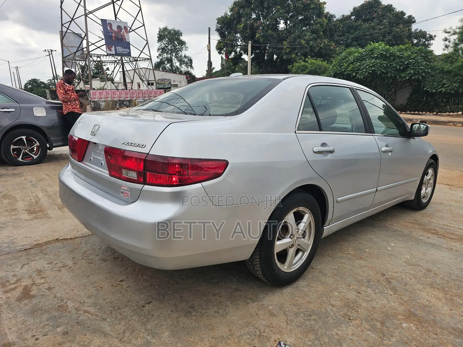 Honda Accord 2005 Silver