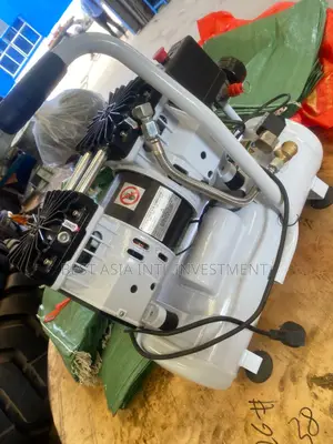 Portable Oil-Free Air Compressor
