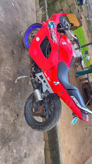 Suzuki GSX-F 2000 Red