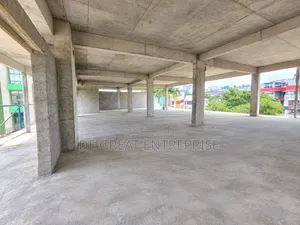 300sqm Office/Shop Space Wuae 2 for Renr