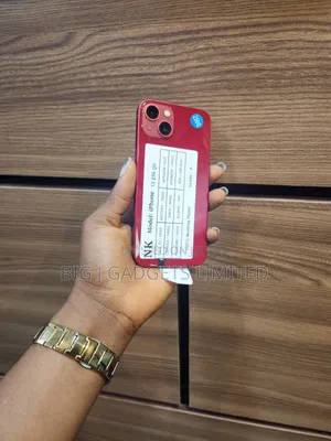 Apple iPhone 13 256 GB Red