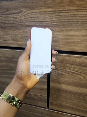 Apple iPhone 13 256 GB Red