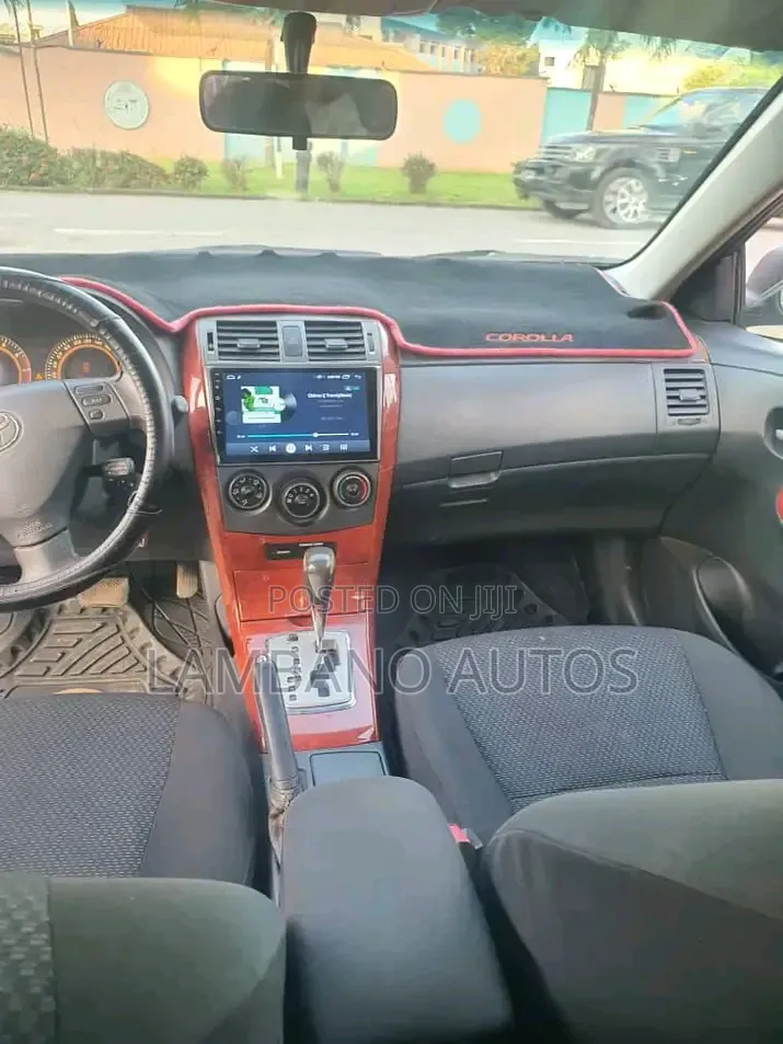 Toyota Corolla 2012 Black