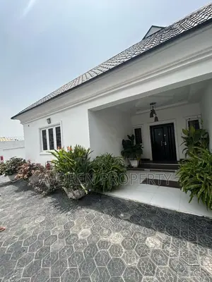 3bdrm Bungalow in Ajiun Villa ,Comfort, Ogudu for sale