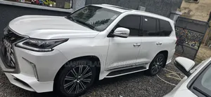 Lexus LX 2020 White