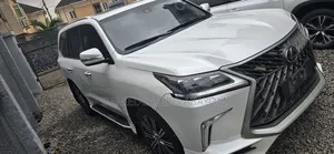 Lexus LX 2020 White