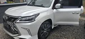 Lexus LX 2020 White