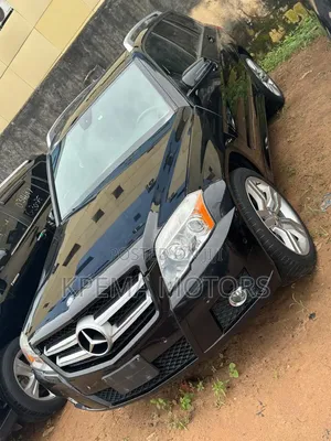 Mercedes-Benz GLK-Class 2010 Black