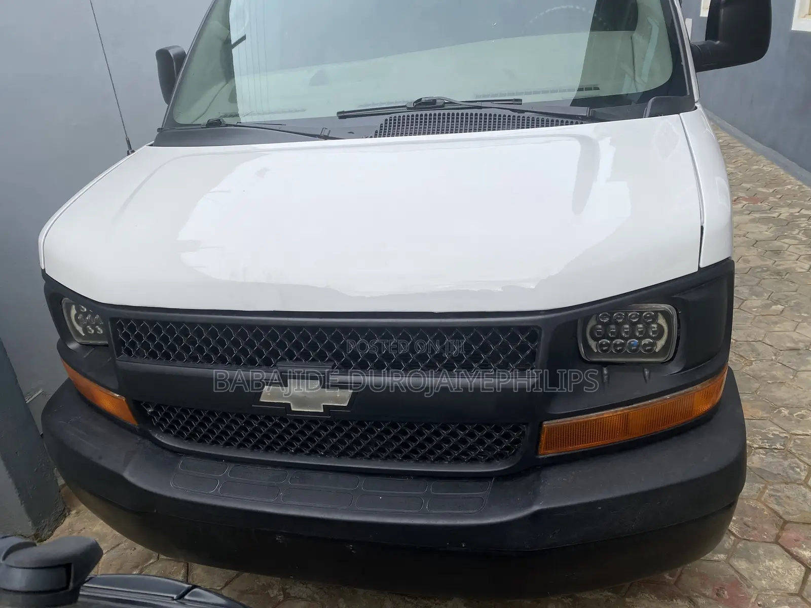 Chevrolet 3500 2007 White