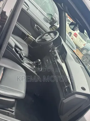 Mercedes-Benz GLK-Class 2010 Black