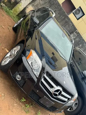 Mercedes-Benz GLK-Class 2010 Black