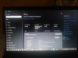 Laptop Samsung NP300E5A 4GB Intel Celeron HDD+SSD 320GB