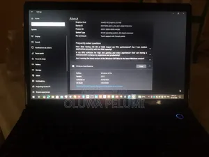 Laptop Samsung NP300E5A 4GB Intel Celeron HDD+SSD 320GB