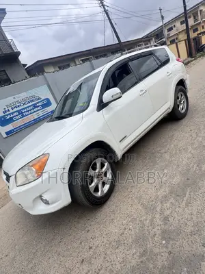 Toyota RAV4 3.5 Limited 2010 White
