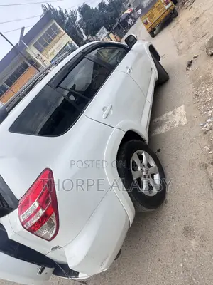 Toyota RAV4 3.5 Limited 2010 White