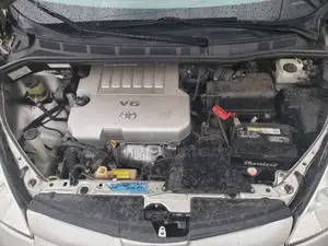 Toyota Sienna LE 7 Passenger 2010 Silver