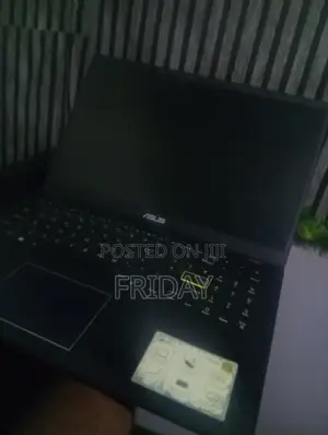 Laptop Asus E502S 4GB Nvidia SSD 256GB