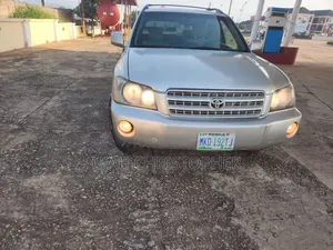 Toyota Highlander 2004 Silver